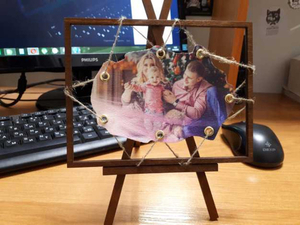 Настольный мольберт с фото на холсте Настольный мольберт с фото на холсте