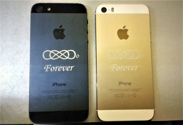 Гравировка на телефоне iphone