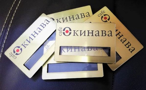 Бейджик золотой с УФ печатью Окинава